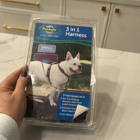 Never been used before harness size small. - Picture 6 of 6